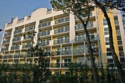 фото отеля Eraclea Palace Hotel