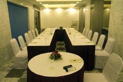 фото отеля Radha Regent Hotel Chennai