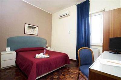 фото отеля Hotel Europa Caserta
