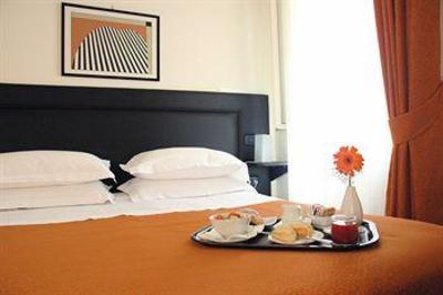 фото отеля Hotel Europa Caserta