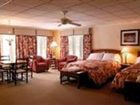 фото отеля Auberge du Lac-a-l'Eau-Claire