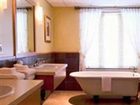 фото отеля Auberge du Lac-a-l'Eau-Claire