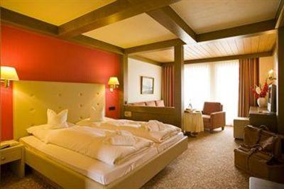 фото отеля Hotel Lamm Mitteltal Baiersbronn