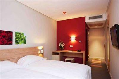 фото отеля Manzil Hotel