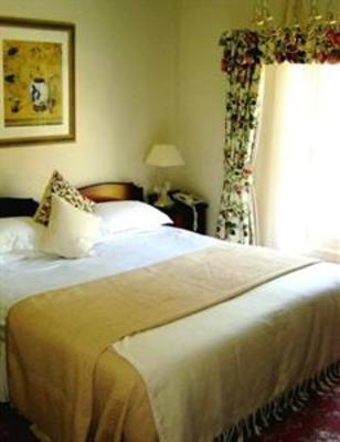 фото отеля Combe House Hotel