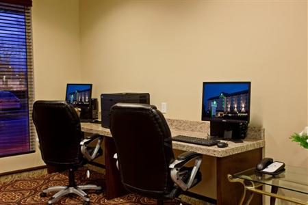 фото отеля Holiday Inn Conference Ctr Edmonton South