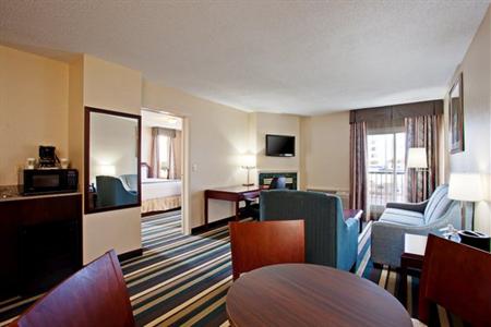 фото отеля Holiday Inn Conference Ctr Edmonton South