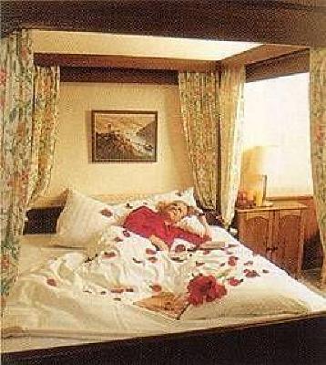 фото отеля Hotel Lindenwirt Rüdesheim am Rhein