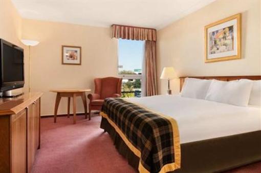 фото отеля Hilton Hotel Croydon London