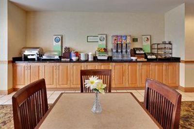 фото отеля Country Inn & Suites Harrisburg-Union Deposit