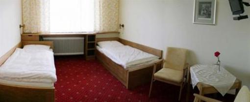 фото отеля Amadeus Pension
