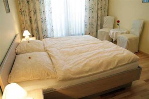 фото отеля Amadeus Pension