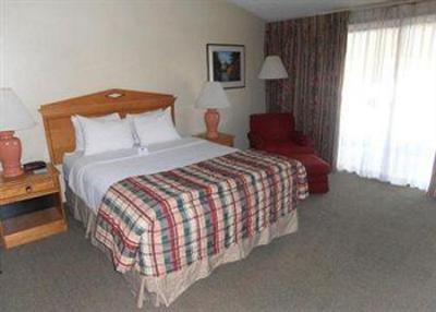 фото отеля Clarion Inn at Arden Village