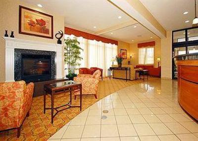 фото отеля Comfort Suites Eugene