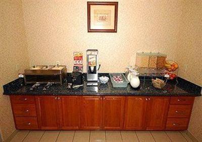 фото отеля Comfort Suites Eugene