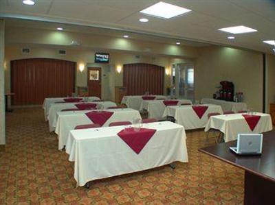 фото отеля Comfort Suites Eugene