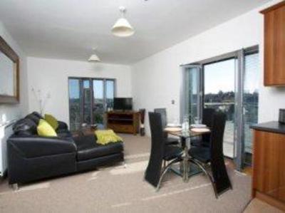 фото отеля Yeovil Central Apartments by Room-B Serviced Apartments