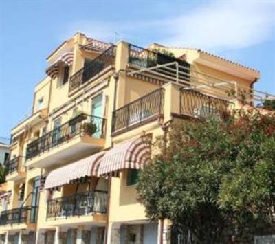 фото отеля Pietra Ligure Apartment