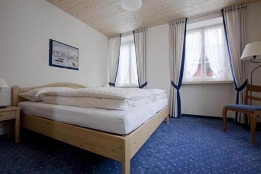 фото отеля Hotel du Cerf