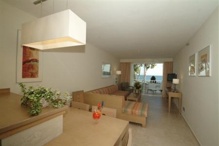фото отеля Aparthotel Ponent Mar Calvia