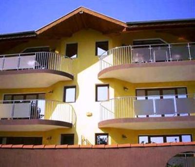 фото отеля Tree Top Apartments