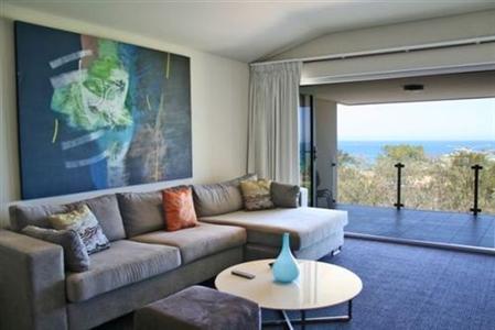 фото отеля Clarion Suites Mullaloo Beach Perth