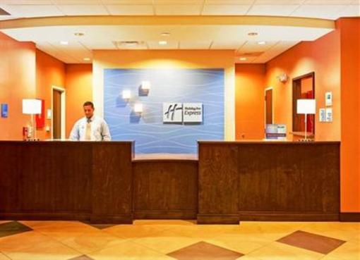 фото отеля Holiday Inn Express Hotel & Suites Pearsall