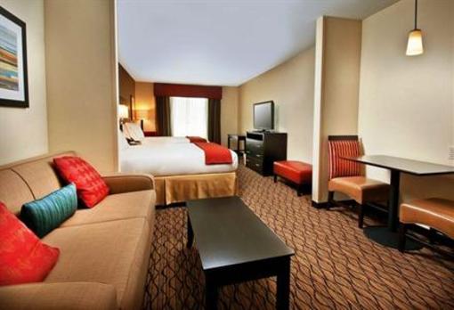 фото отеля Holiday Inn Express Hotel & Suites Pearsall