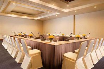 фото отеля Santika Hotel Cirebon