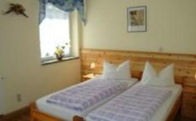 фото отеля Pension & Ferienwohnungen Topferstub'l Saalfeld