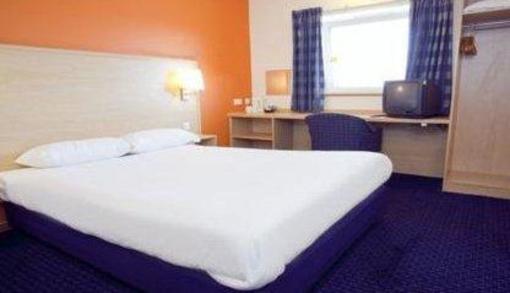 фото отеля Travelodge Basildon