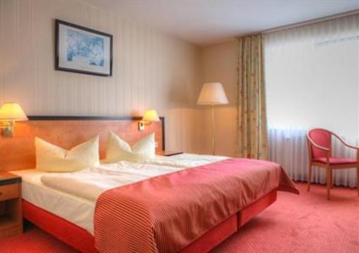 фото отеля Centralhotel Binz
