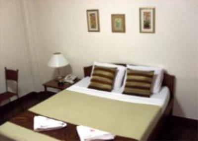 фото отеля Honeycomb Tourist Inn