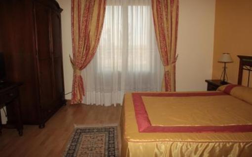 фото отеля Hostal Infanta Dona Leonor Villalcazar de Sirga