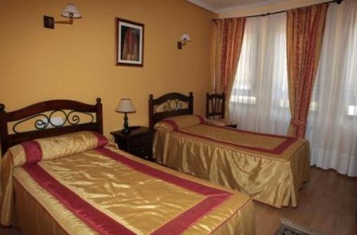 фото отеля Hostal Infanta Dona Leonor Villalcazar de Sirga