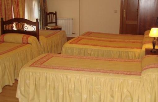 фото отеля Hostal Infanta Dona Leonor Villalcazar de Sirga