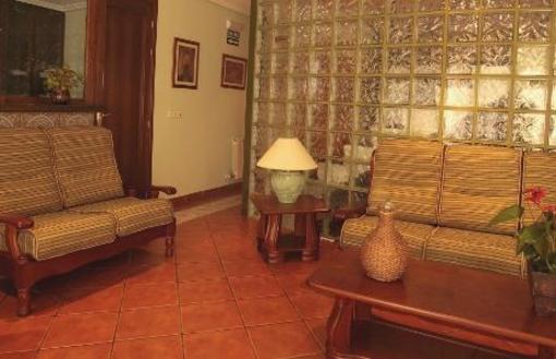 фото отеля Hostal Infanta Dona Leonor Villalcazar de Sirga