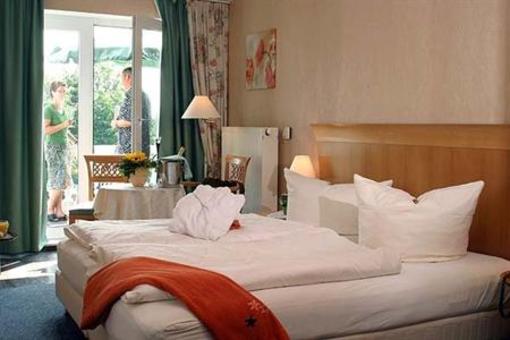фото отеля Hotel Leuchtfeuer Wangerland