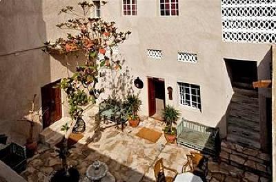 фото отеля Orient Guest House Dubai