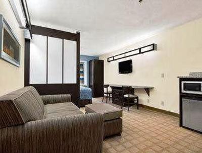 фото отеля Microtel Inn & Suites Greenville