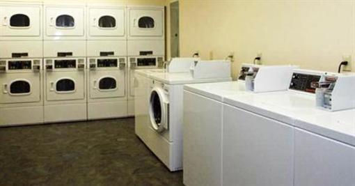 фото отеля Value Place Hymeadow