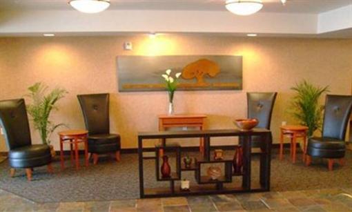 фото отеля Oak Tree Inn - Livonia