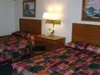 Oak Tree Inn - Livonia