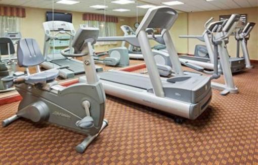 фото отеля Holiday Inn Express Hotel & Suites Mitchell