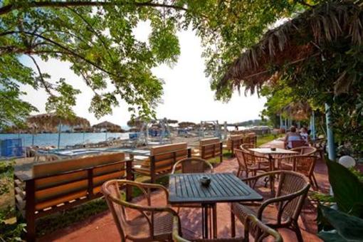фото отеля Theodorou Beach Hotel