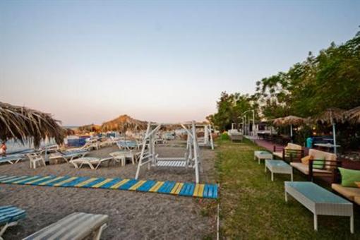 фото отеля Theodorou Beach Hotel