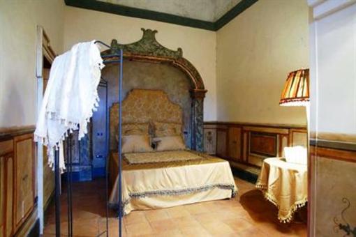 фото отеля Castello di Limatola - Relais Chateau