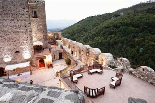 фото отеля Castello di Limatola - Relais Chateau