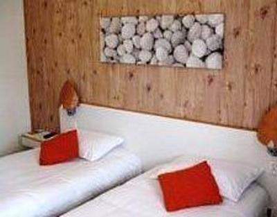 фото отеля Hotel Les Eleis Saint-Martin-de-Fraigneau