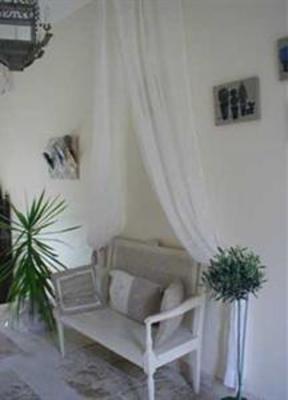 фото отеля Hotel Ferme De La Canardiere Chantilly